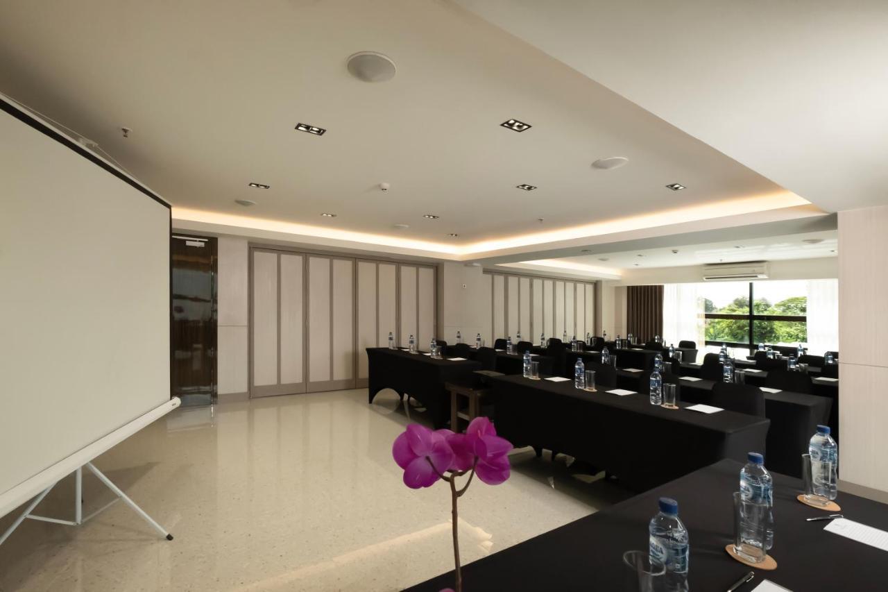 Dream Of Aventus Hotel Kuta Kuta  Exterior photo